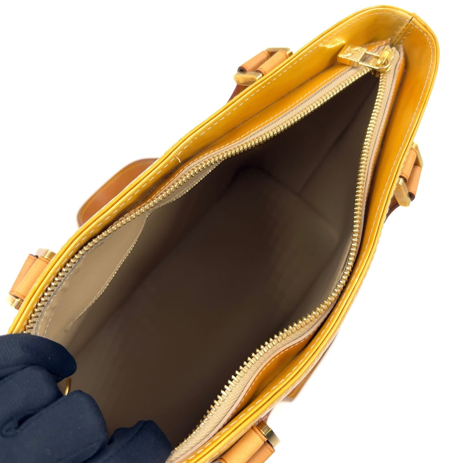Louis Vuitton Houston Monogram Vernis Jaune Enamel Yellow Tote Gold — view 3