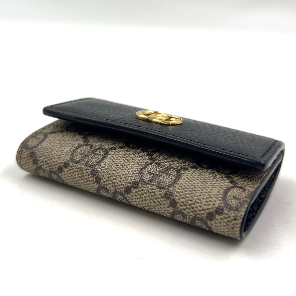 Gucci GG Marmont Petit Leather Black Beige Key Case Gold Key Holder — view 9