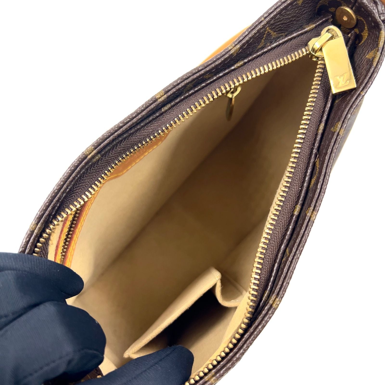 Louis Vuitton Looping Monogram Leather Brown Light Handbag Gold — view 3