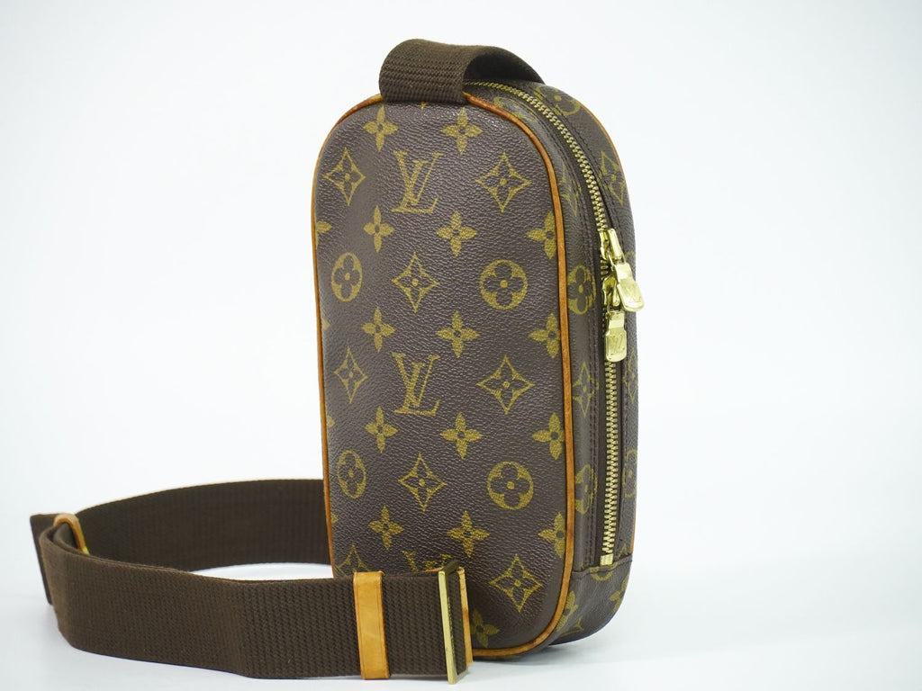 Louis Vuitton LV Pochette Gange Monogram Belt Bag Brown — view 2