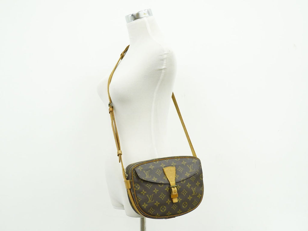 Louis Vuitton LV Jeune Fille Monogram Shoulder Bag Pochette Brown — view 6
