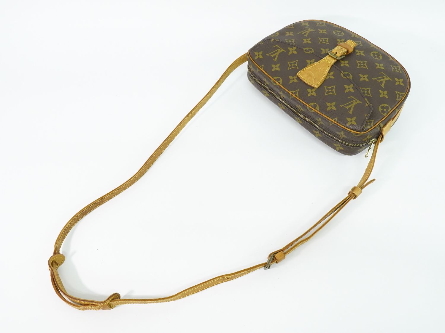 Louis Vuitton LV Jeune Fille Monogram Shoulder Bag Pochette Brown — view 4