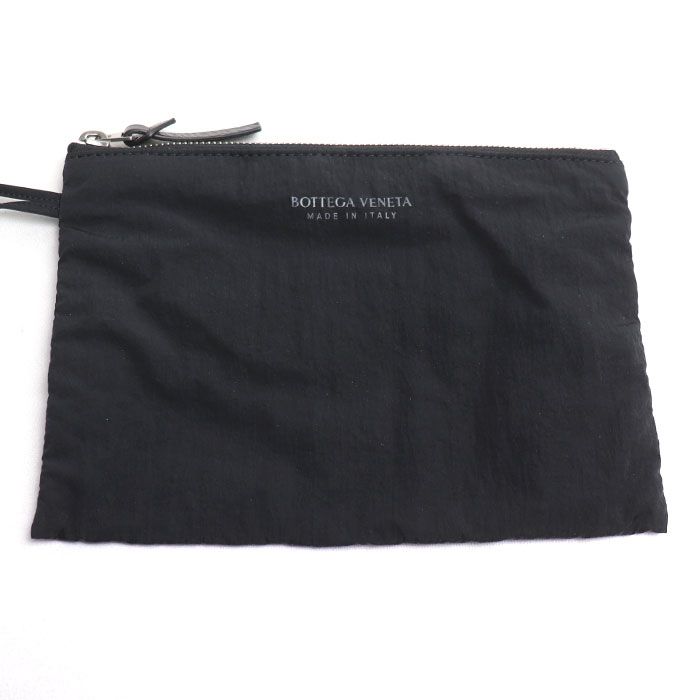 Bottega Veneta Maxi Intrecciato Cassette Shoulder Bag Black — view 5