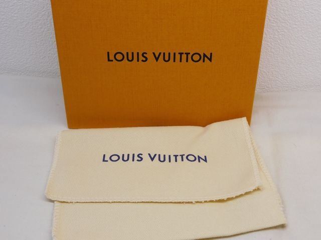 Louis Vuitton Coin Case Zippy Pass Monogram Purse — view 5