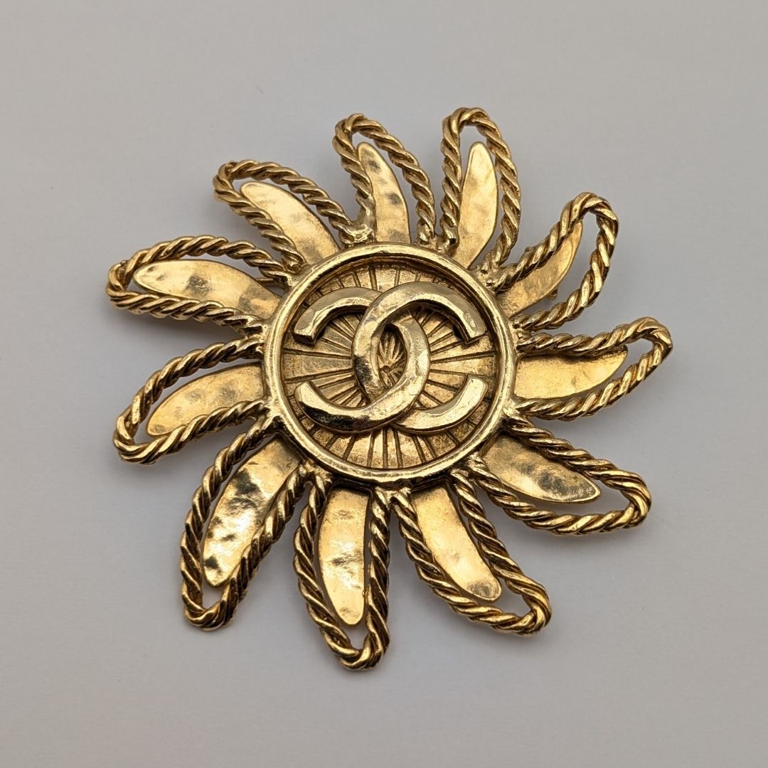 Chanel Brooch CC Logo Gold Sun Vintage