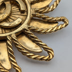 Chanel Brooch CC Logo Gold Sun Vintage — view 3