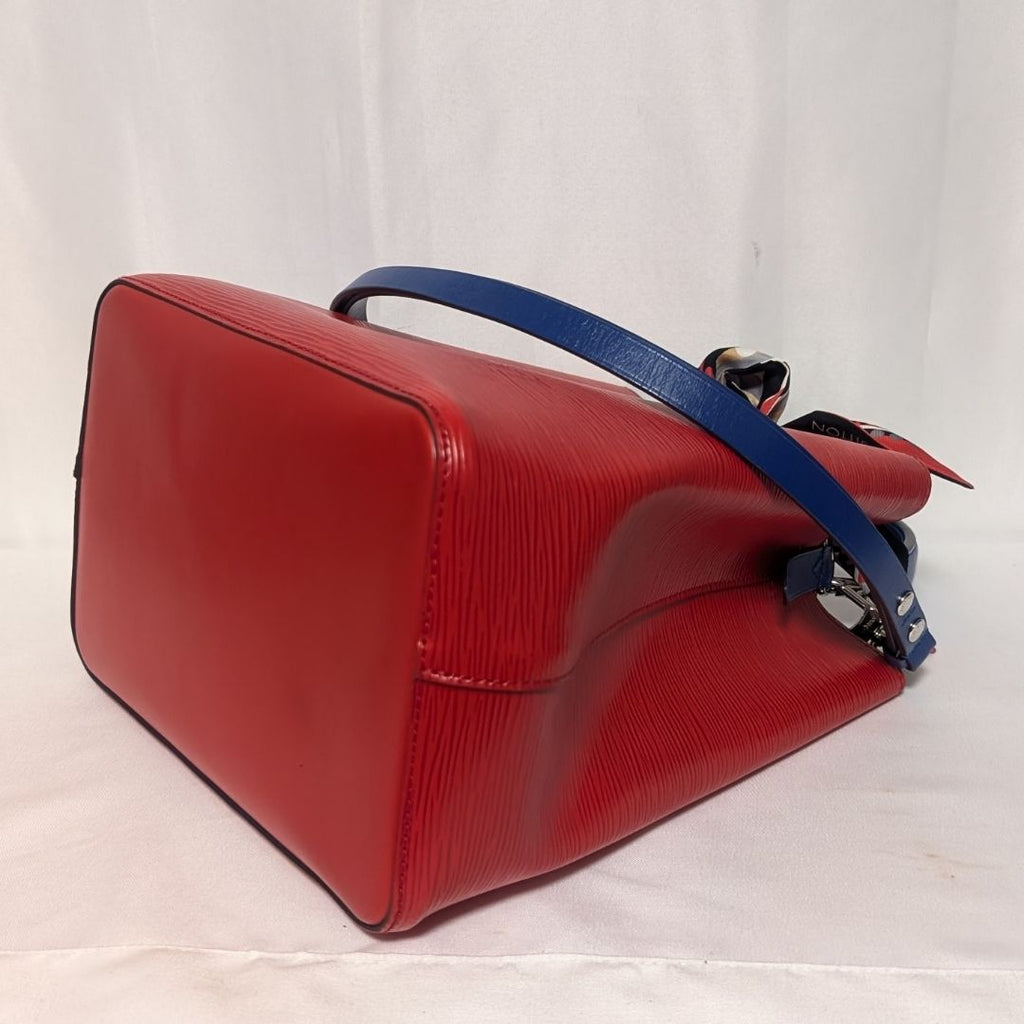 Louis Vuitton Epi Neo Noe Red 2-Way Shoulder — view 4