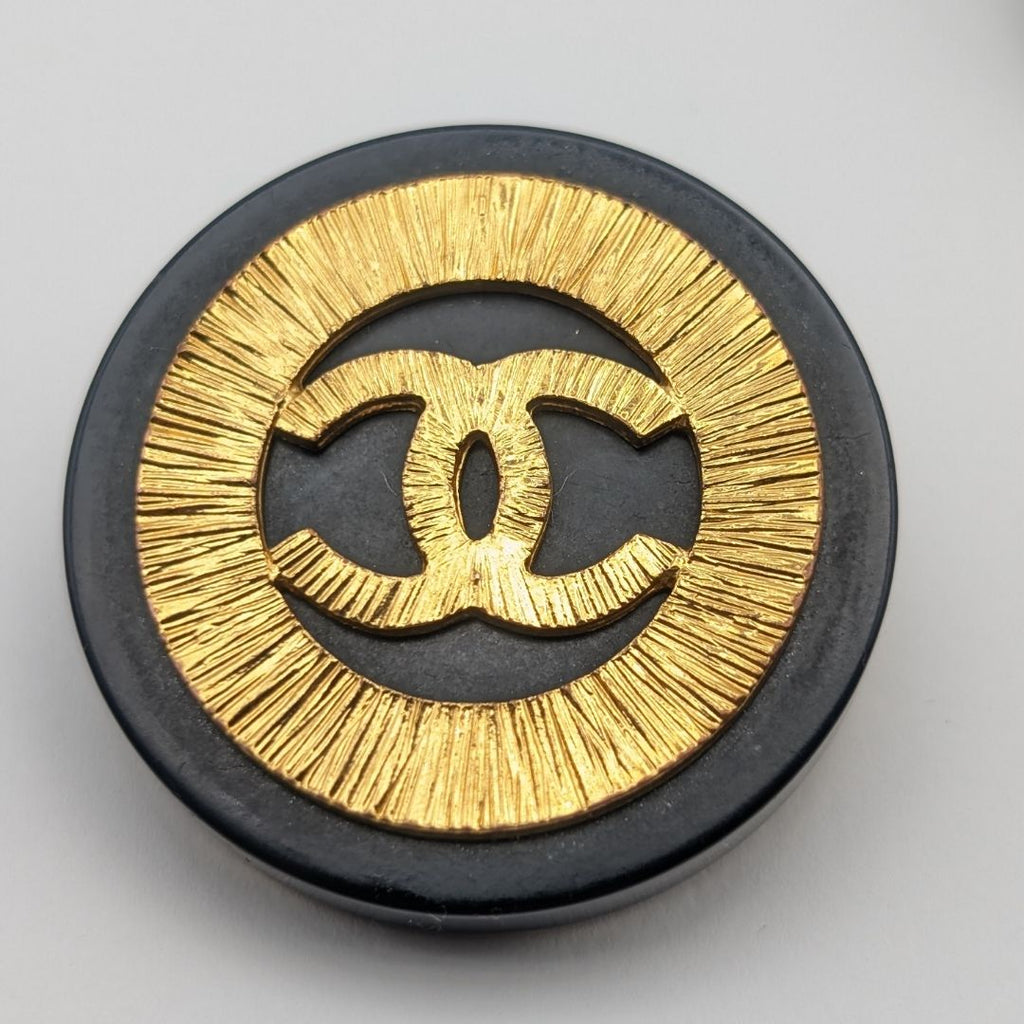 Chanel Earrings CC Logo Gold Black Large Round Vintage — view 2