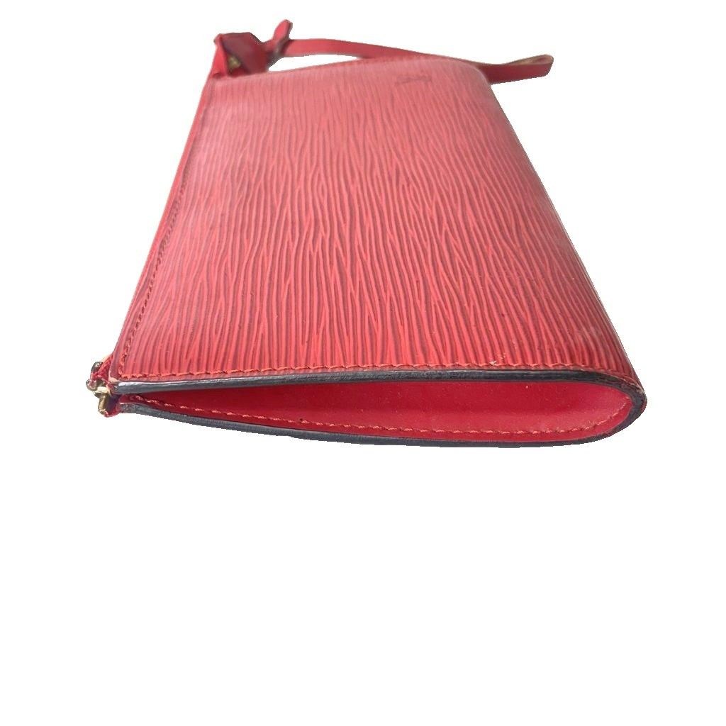 Louis Vuitton Epi Pochette Pouch Handbag Leather — view 4