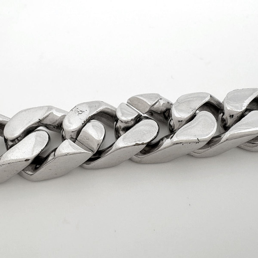 Louis Vuitton Collier LV Chain Links Necklace Metal Silver — view 4