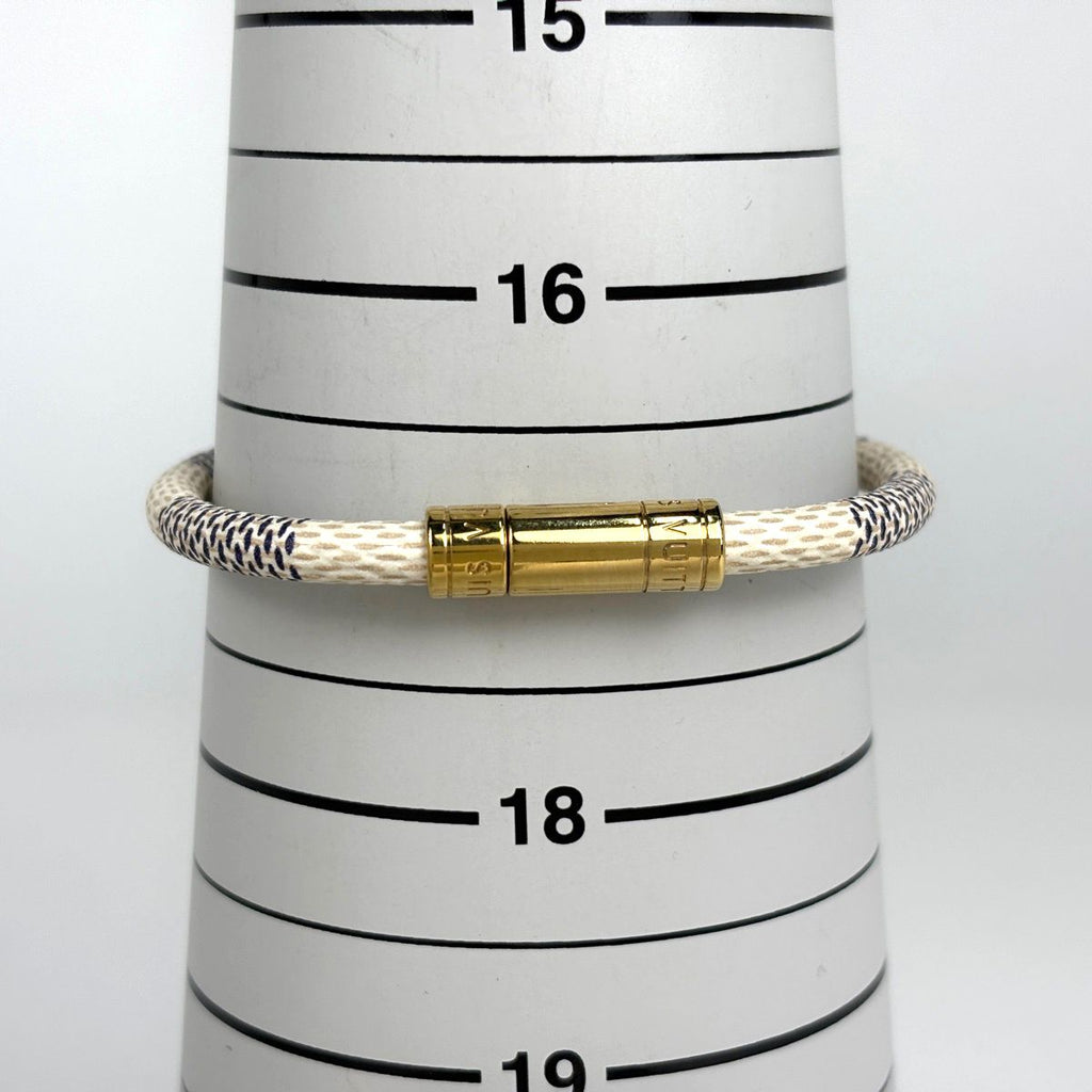 Louis Vuitton Bracelet Keep It Bangle Damier Azur White — view 6