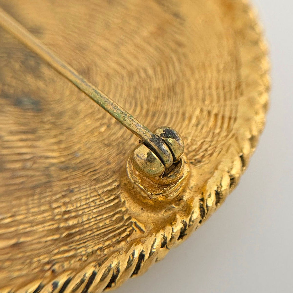 Chanel CC Logo Brooch Gold Plated — view 4
