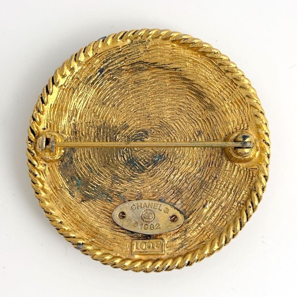 Chanel CC Logo Brooch Gold Plated — view 2