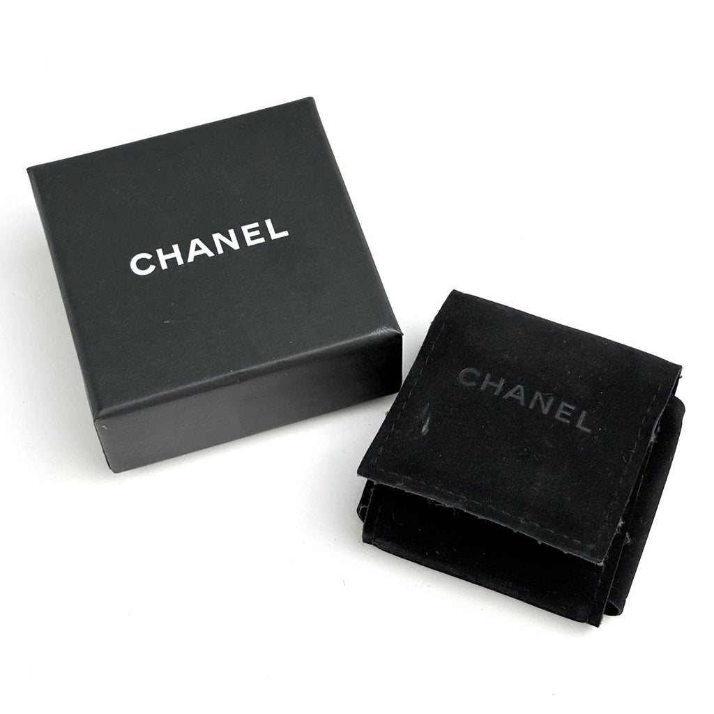 Chanel CC Logo Faux Pearl Earrings Round Gold Plated — view 6