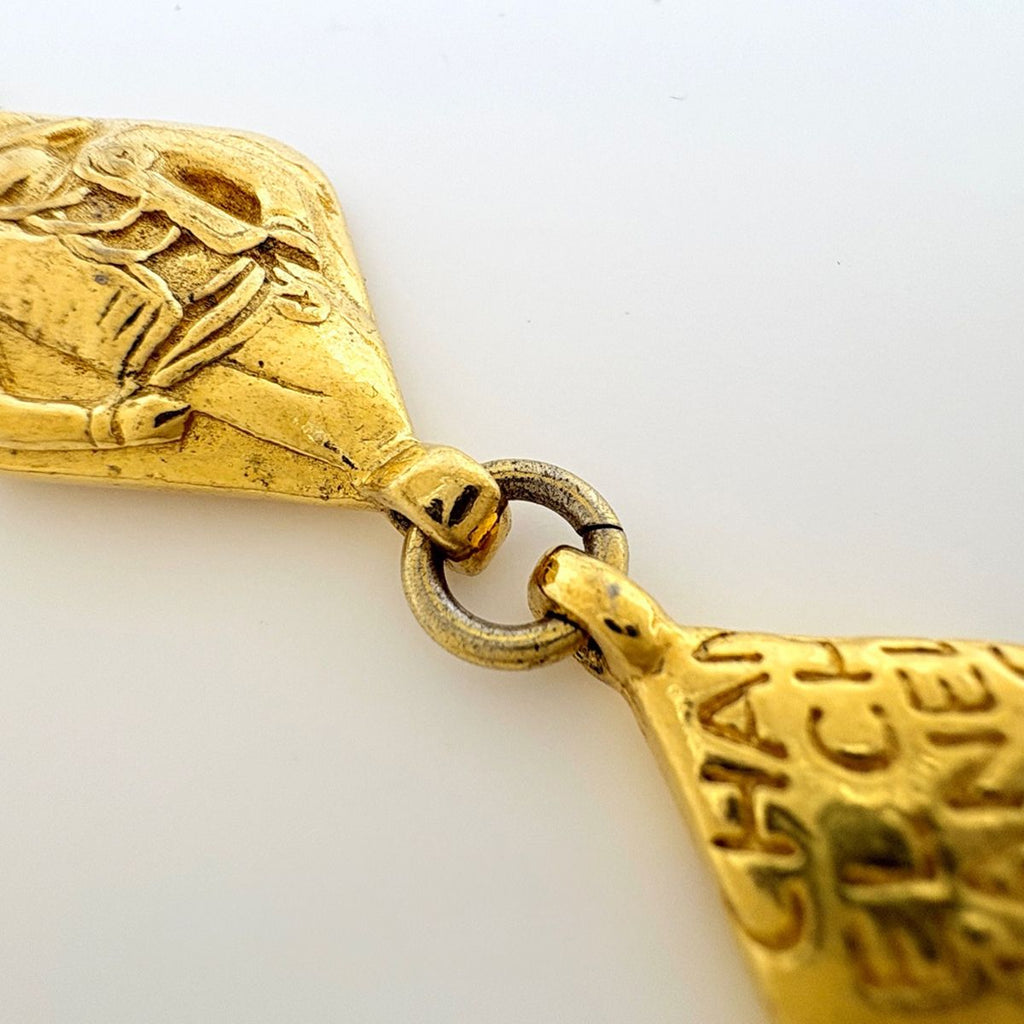 Chanel CC Logo Necklace Gold Plated — view 4