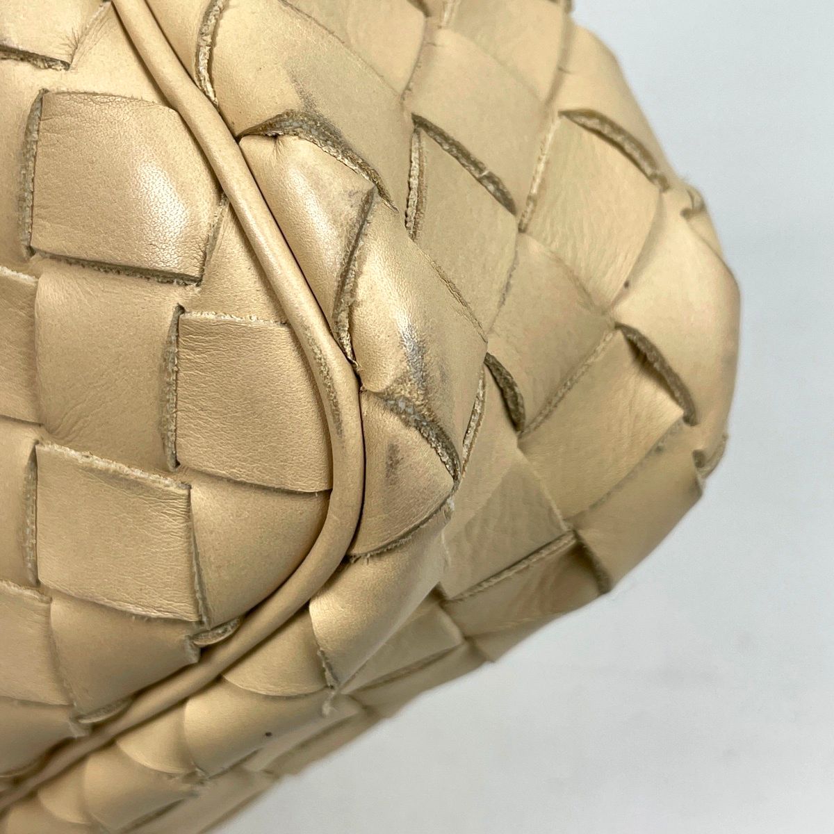 Bottega Veneta Intrecciato Shoulder Bag Leather Beige — view 3