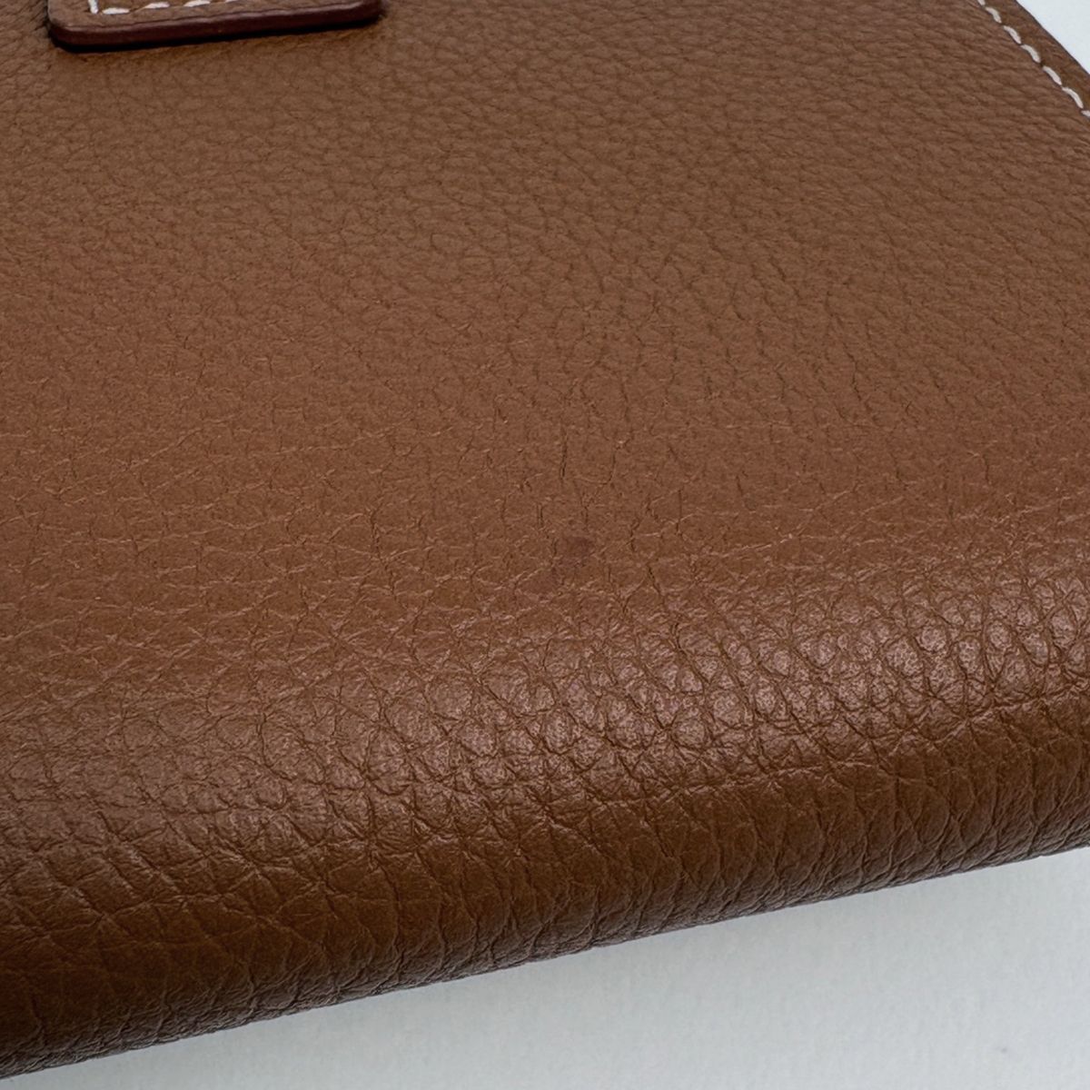 Louis Vuitton Portefeuille Lowkey Compact Padlock Bifold Wallet Leather Cognac — view 3