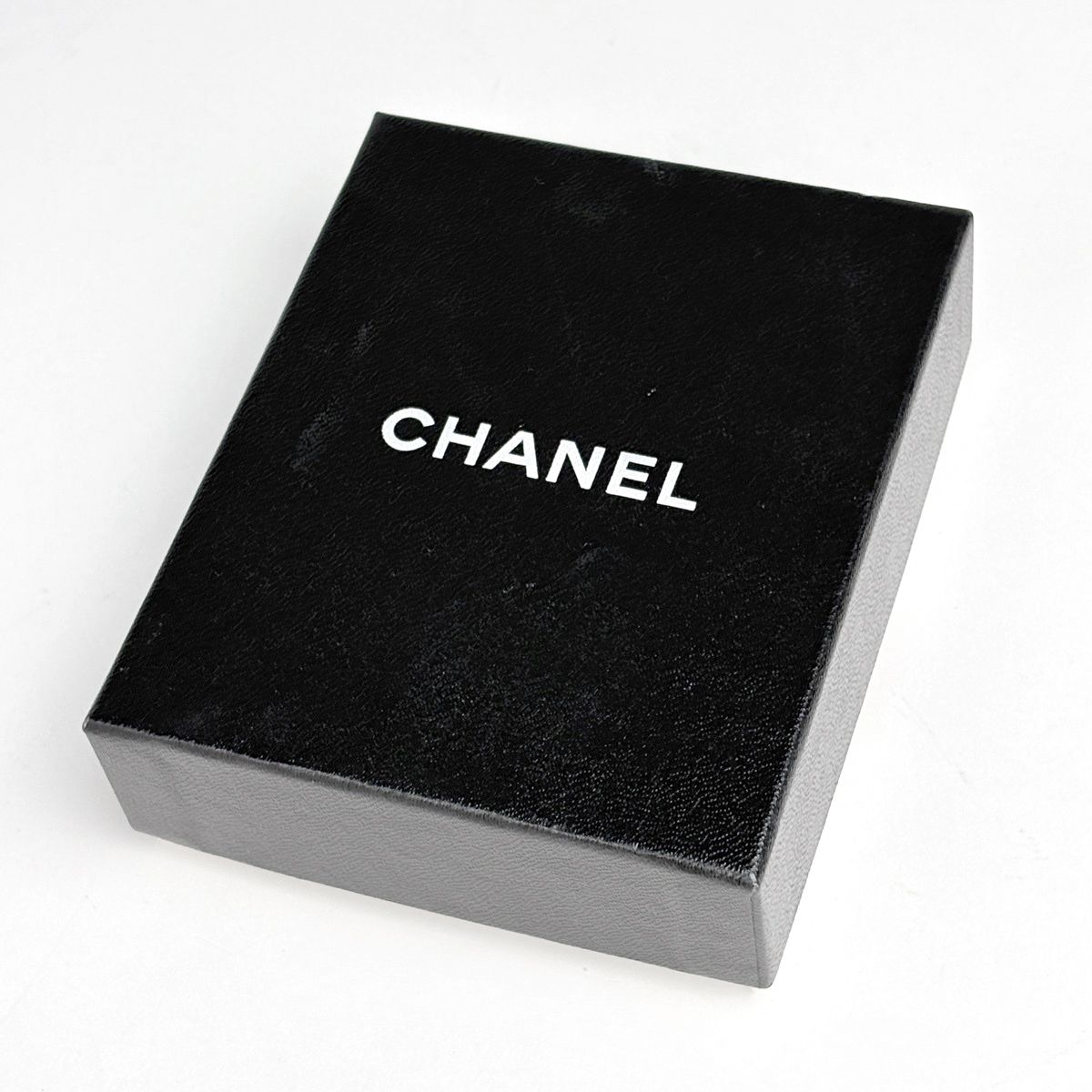 Chanel CC Logo Color Stone Earrings Faux Pearl Gripoix Swing Gold Plated Blue — view 8