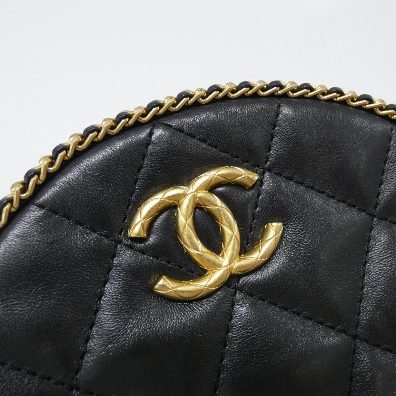Chanel Shoulder Bag Black — view 6