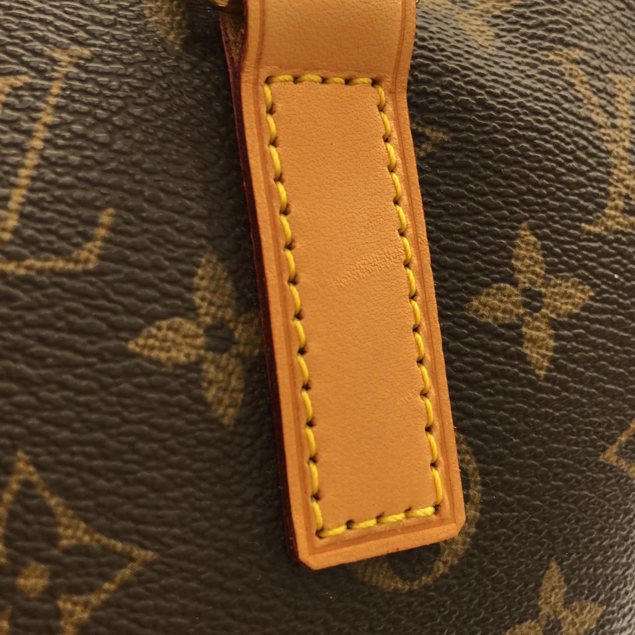 Louis Vuitton Monogram Cabas Mezzo — view 4