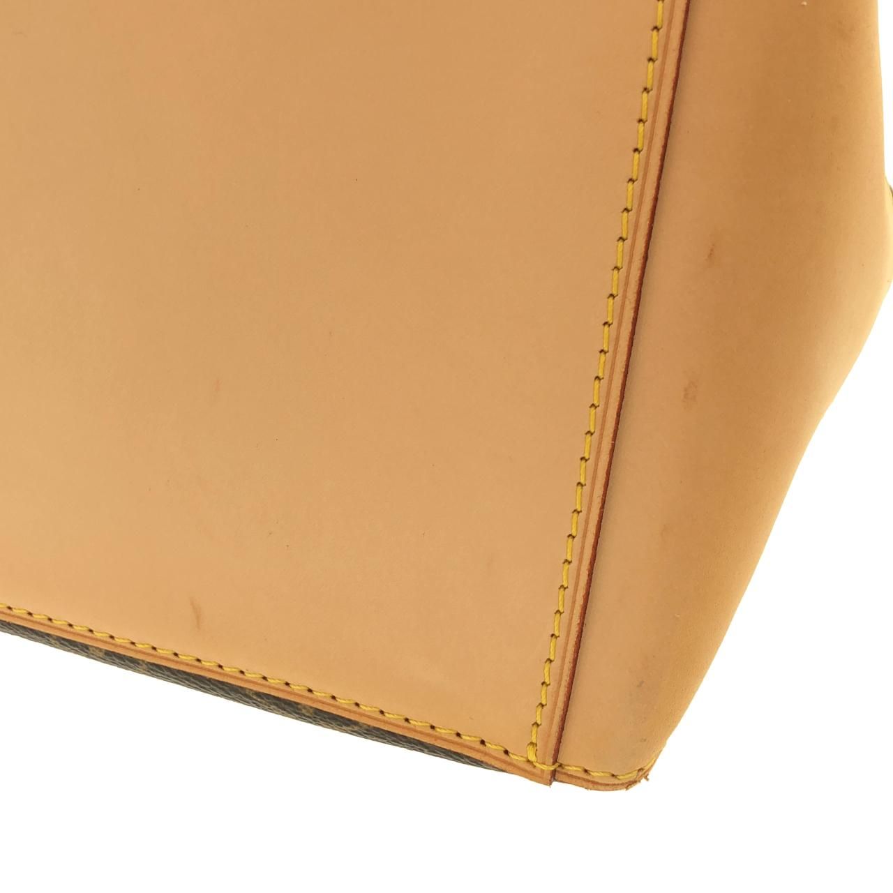 Louis Vuitton Monogram Cabas Mezzo — view 2