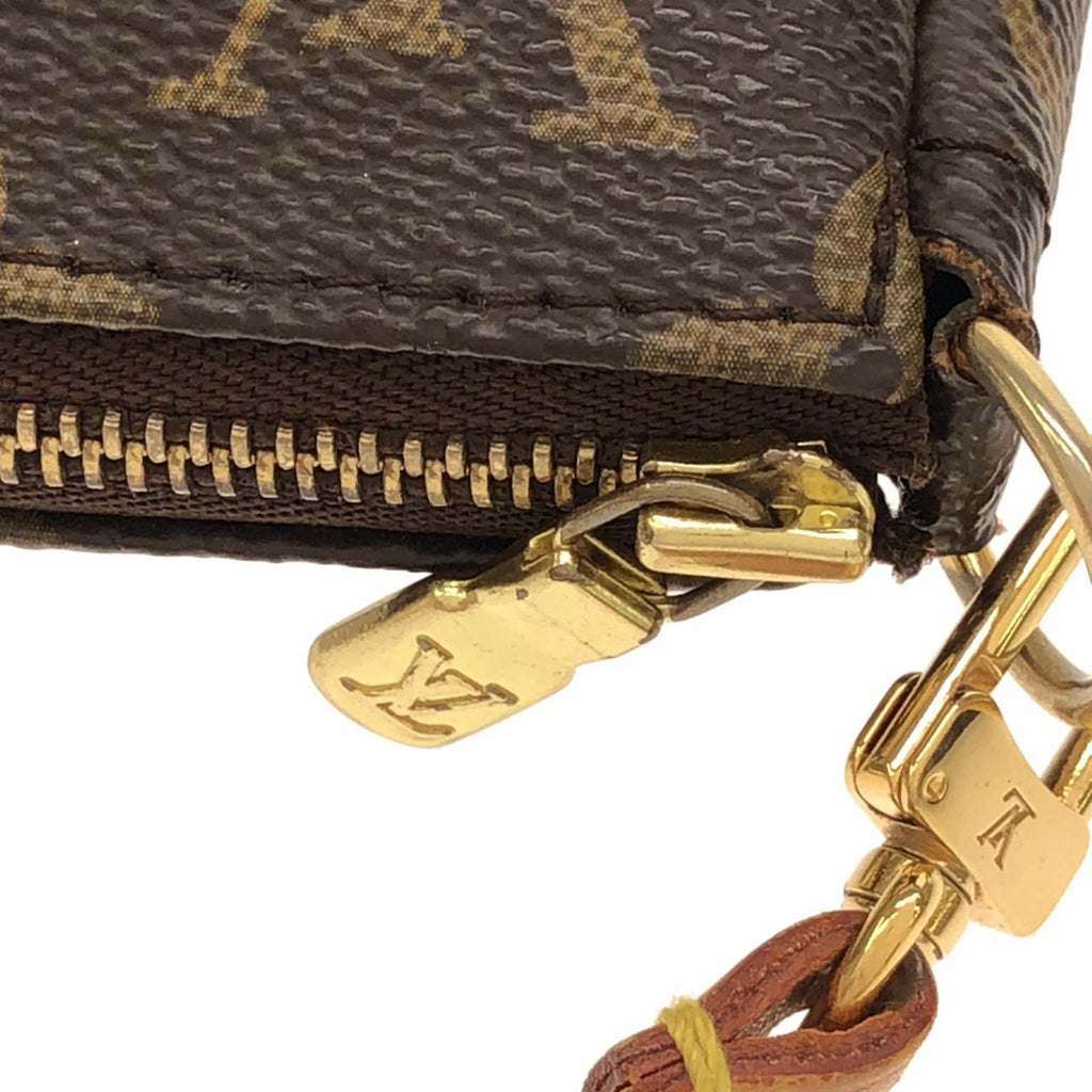 Louis Vuitton Monogram Pochette Pouch — view 5