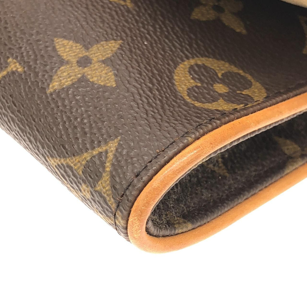 Louis Vuitton Monogram Pochette Twin PM Shoulder — view 3