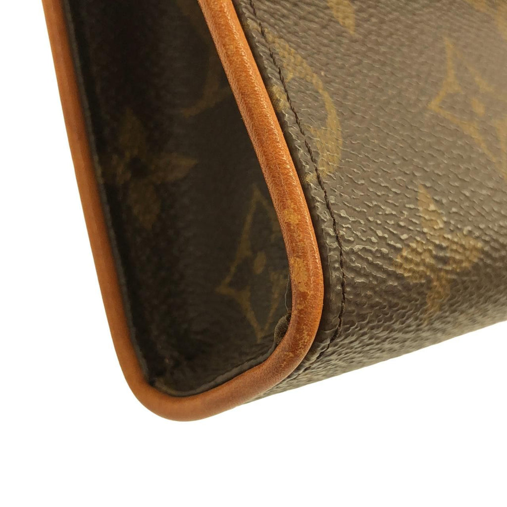 Louis Vuitton Monogram Pochette Florentine Waist — view 4