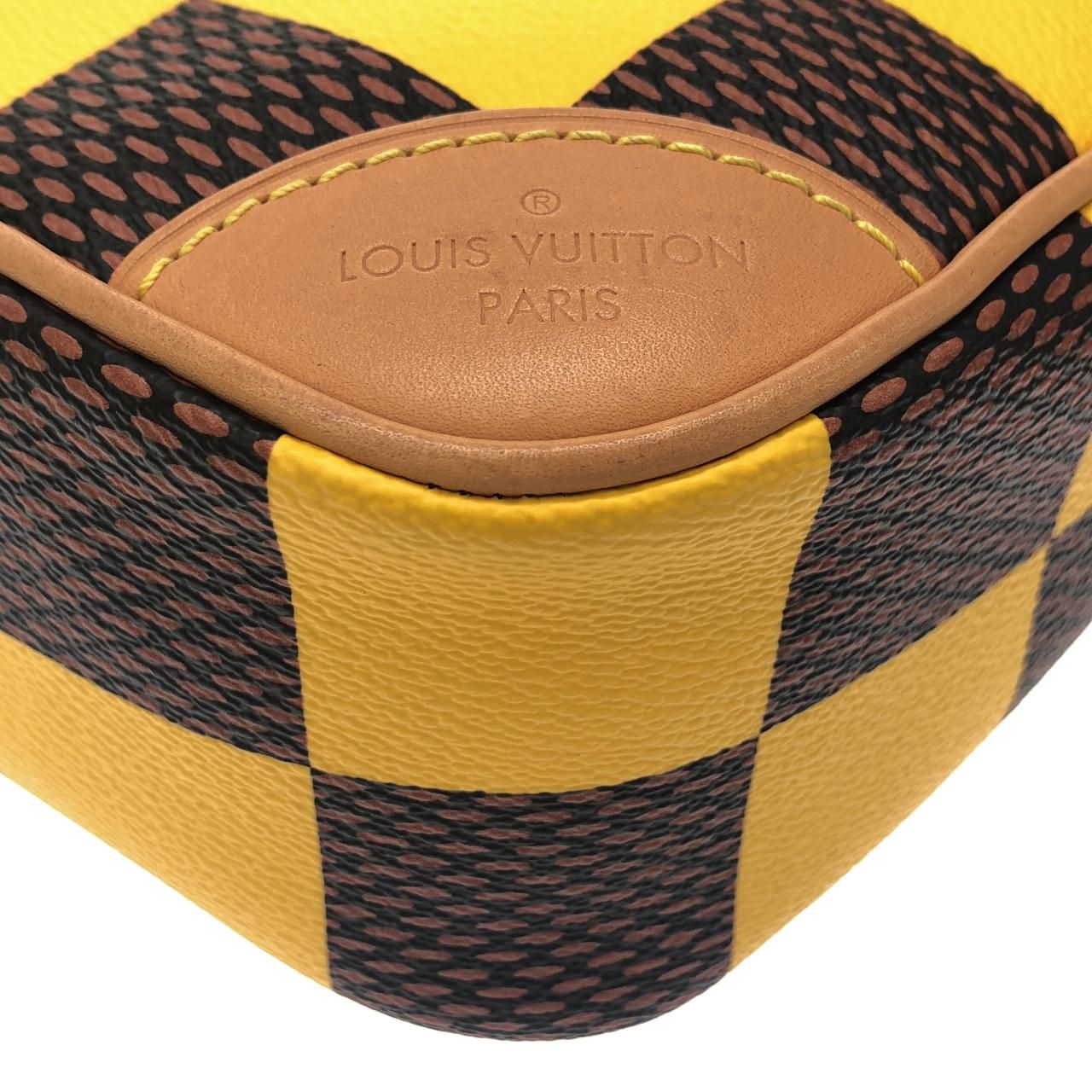 Louis Vuitton Damier Pop Chess Messenger Shoulder — view 3