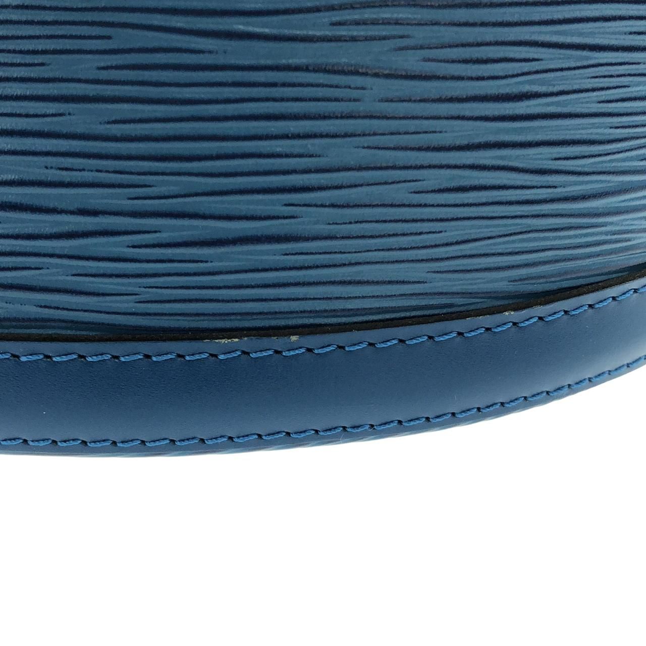 Louis Vuitton Epi Cluny Shoulder — view 4