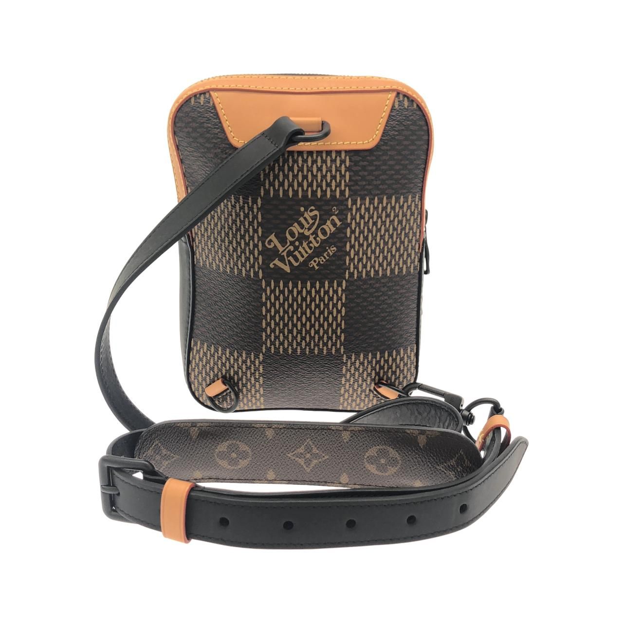 Louis Vuitton Damier Giant Amazon Sling — view 2