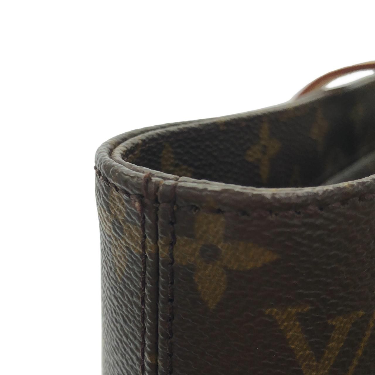 Louis Vuitton Monogram Luco — view 4