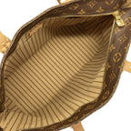 Louis Vuitton Monogram Mezzo Shoulder — view 8