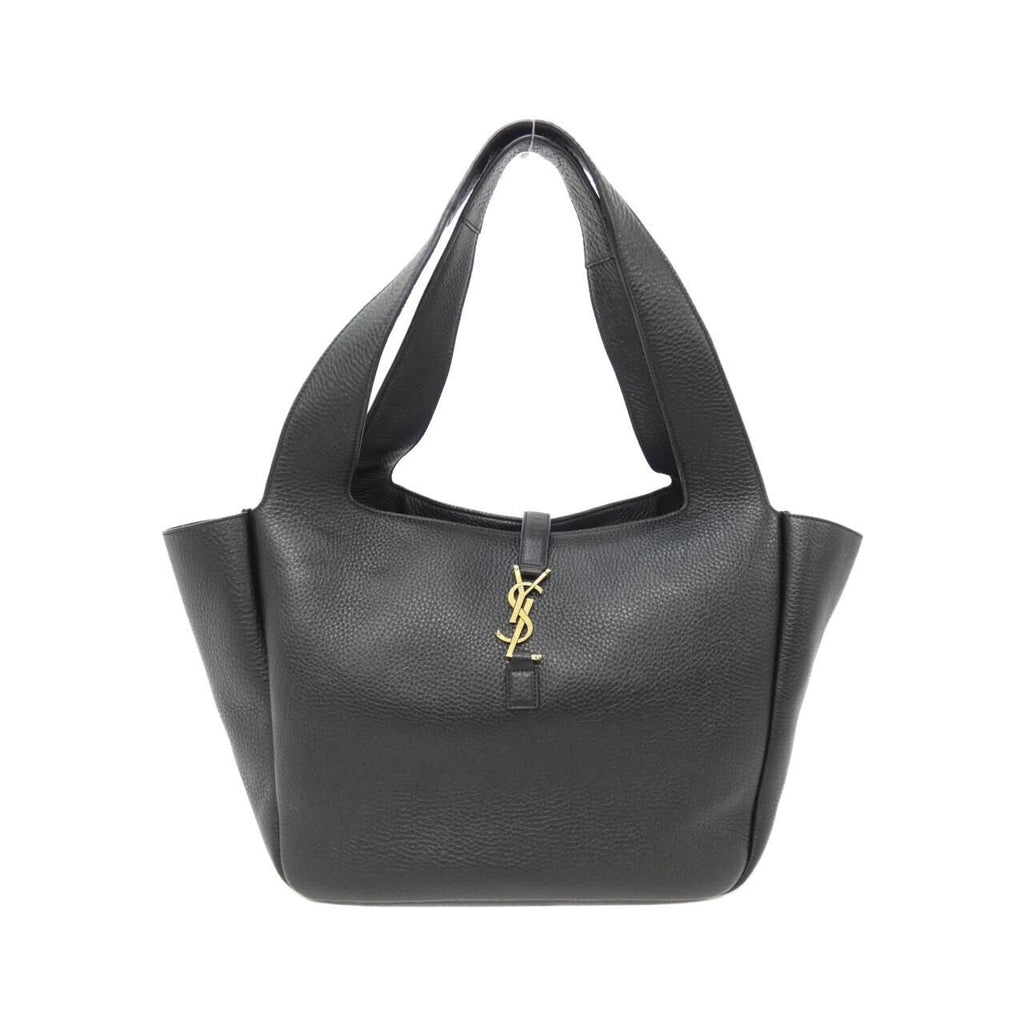 Saint Laurent le 5 a 7 Bea Aaduu