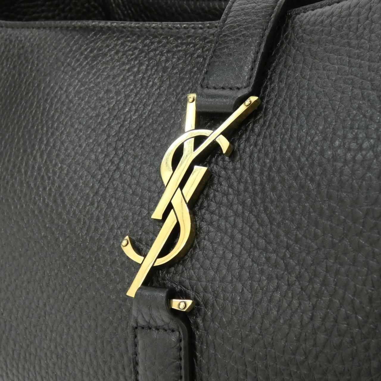 Saint Laurent le 5 a 7 Bea Aaduu — view 5