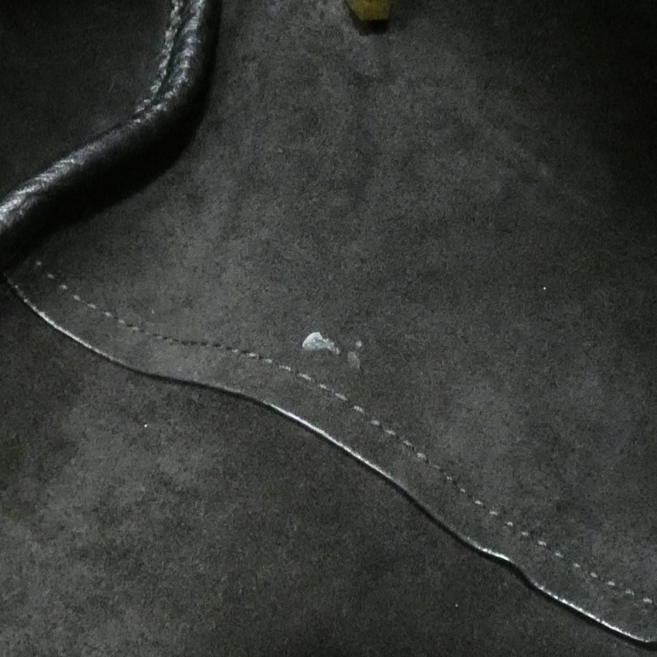 Saint Laurent le 5 a 7 Bea Aaduu — view 9