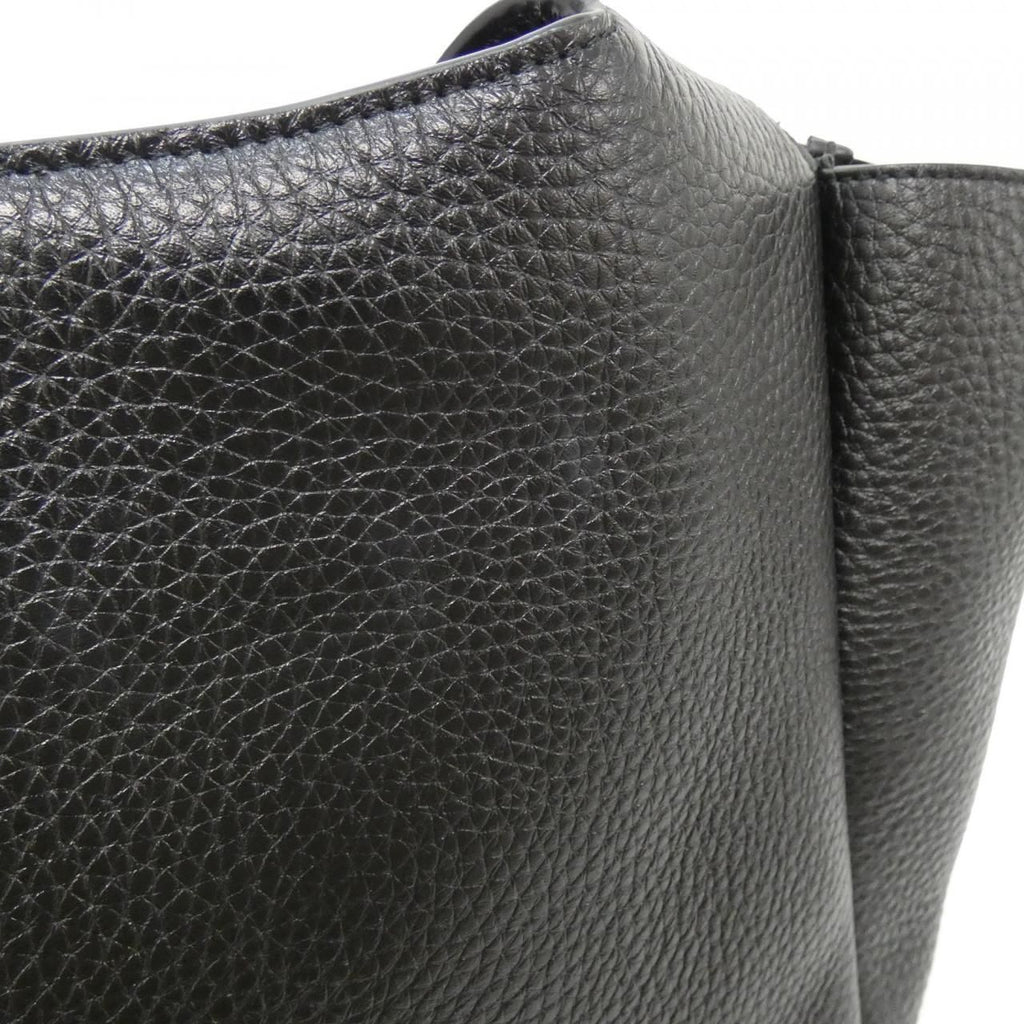 Saint Laurent le 5 a 7 Bea Aaduu — view 6