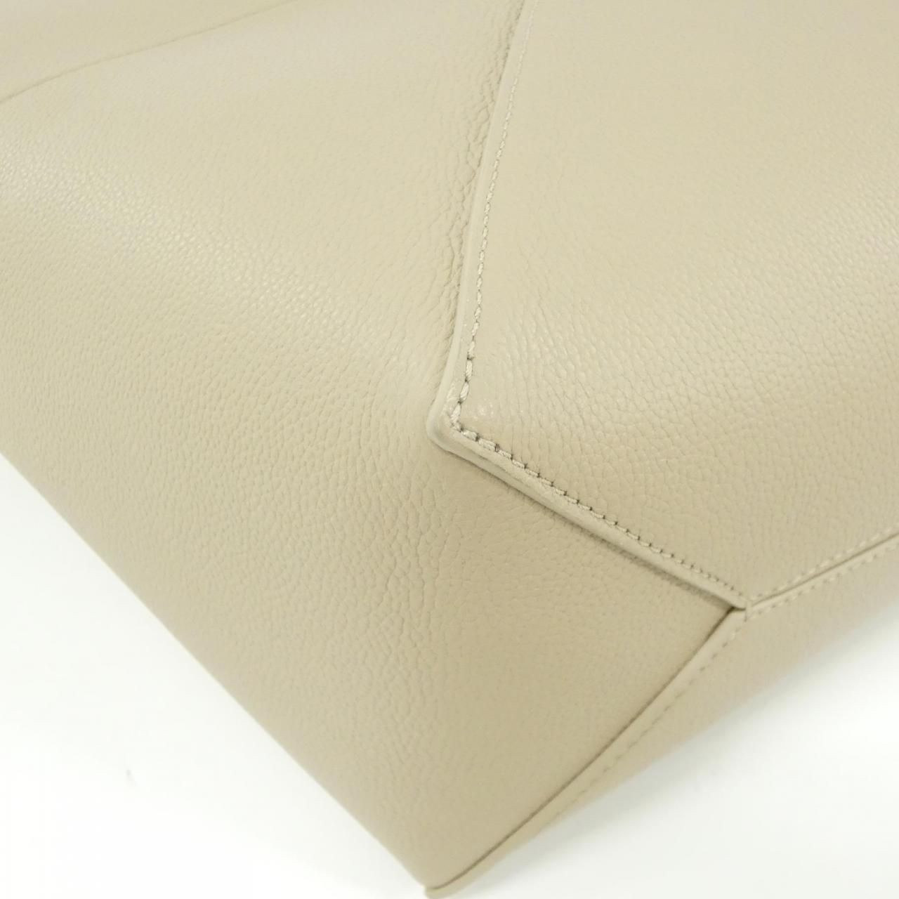 Loewe Puzzle Fold Tote Horizontal Medium — view 3