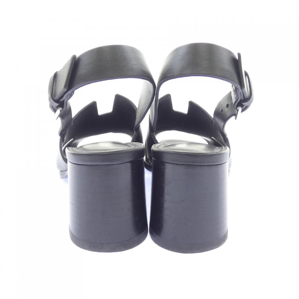 Hermes Elbe Cut Detail Sandals — view 5