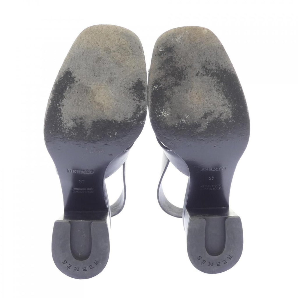 Hermes Elbe Cut Detail Sandals — view 4