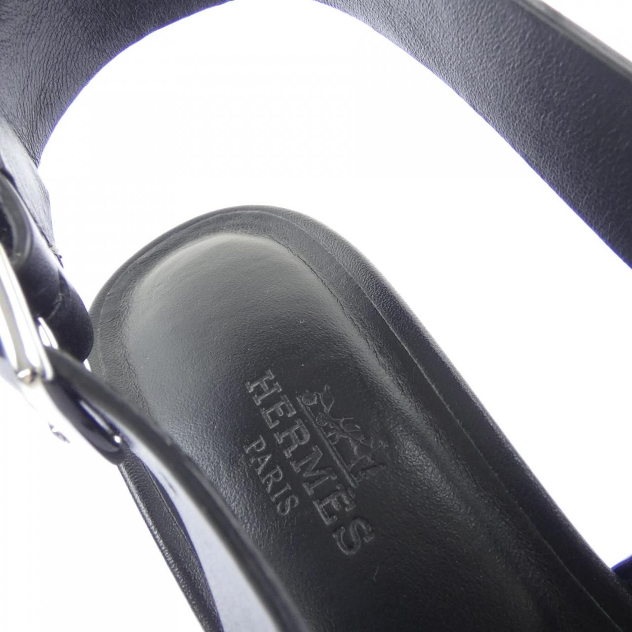 Hermes Elbe Cut Detail Sandals — view 6