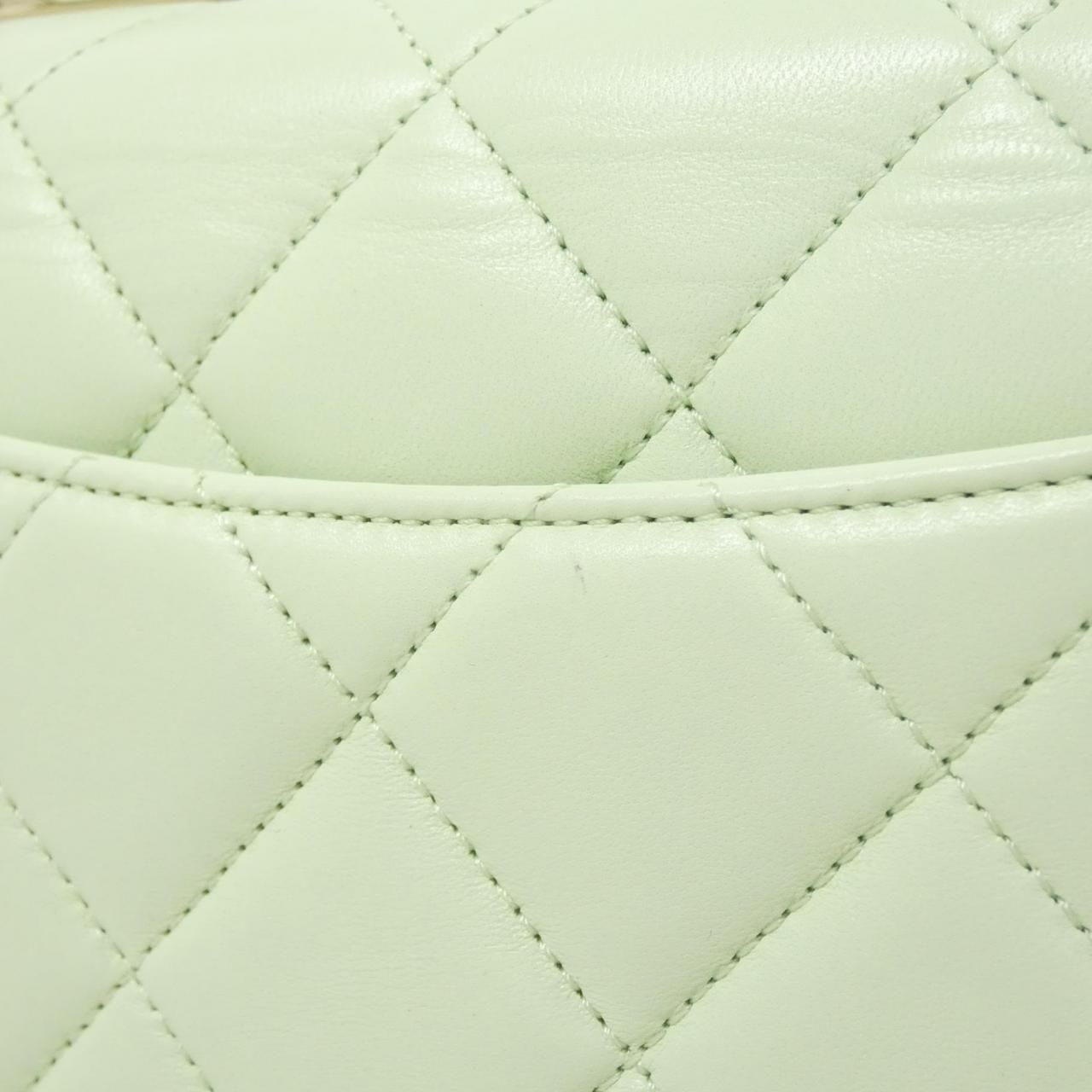 Chanel Bag Handbag Green — view 6