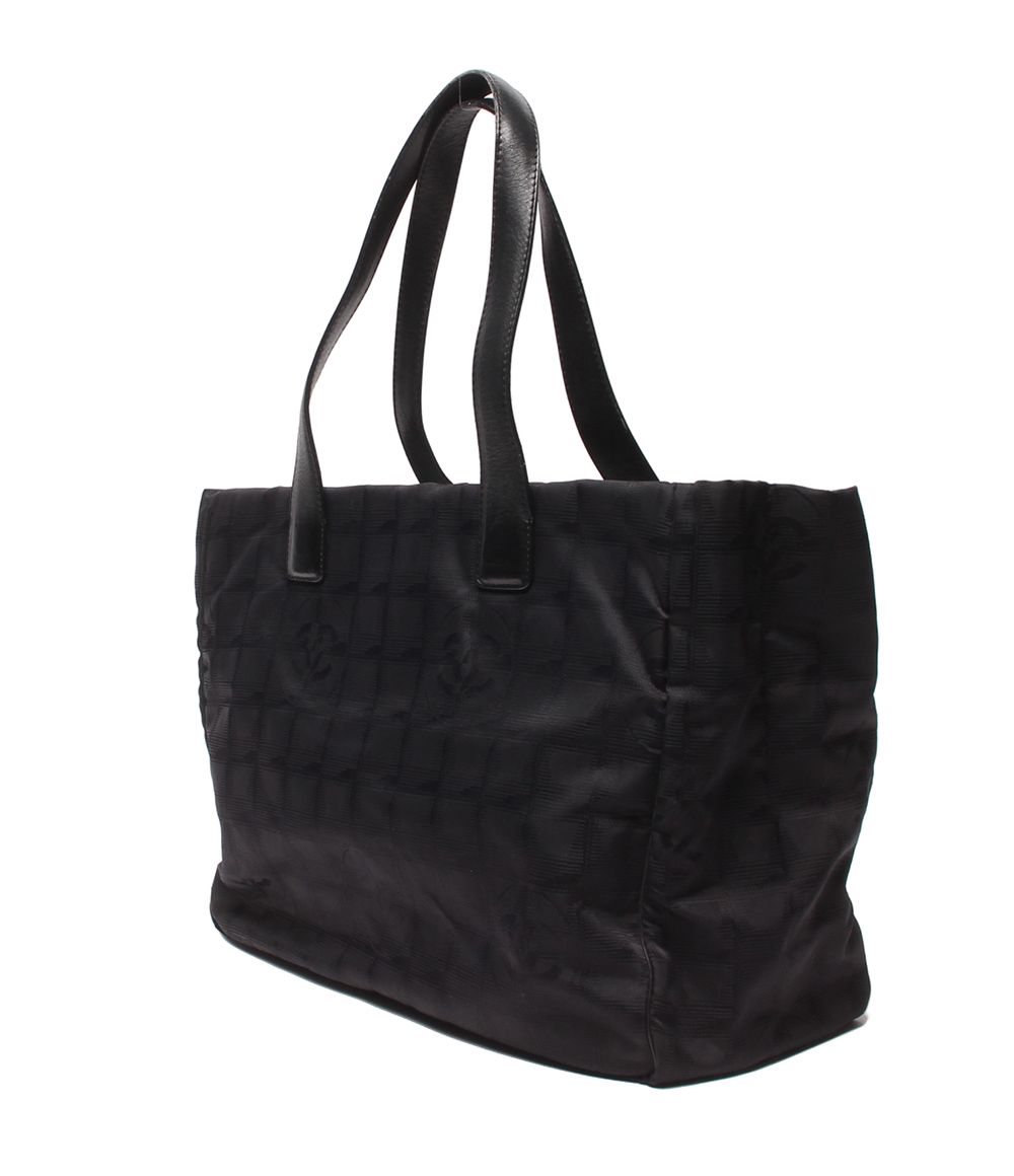 Chanel Tote New Travel MM — view 3