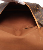 Louis Vuitton Shoulder Bag Crossbody Saumur 35 Monogram — view 7