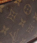 Louis Vuitton Clutch Marly Dragonne GM Monogram — view 8