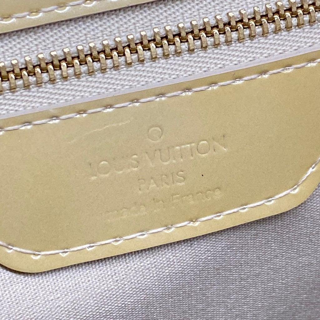 Louis Vuitton Handbag Monogram Vernis Wilshire MM Blanc Corail Leather — view 9