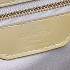 Louis Vuitton Handbag Monogram Vernis Wilshire MM Blanc Corail Leather — view 9