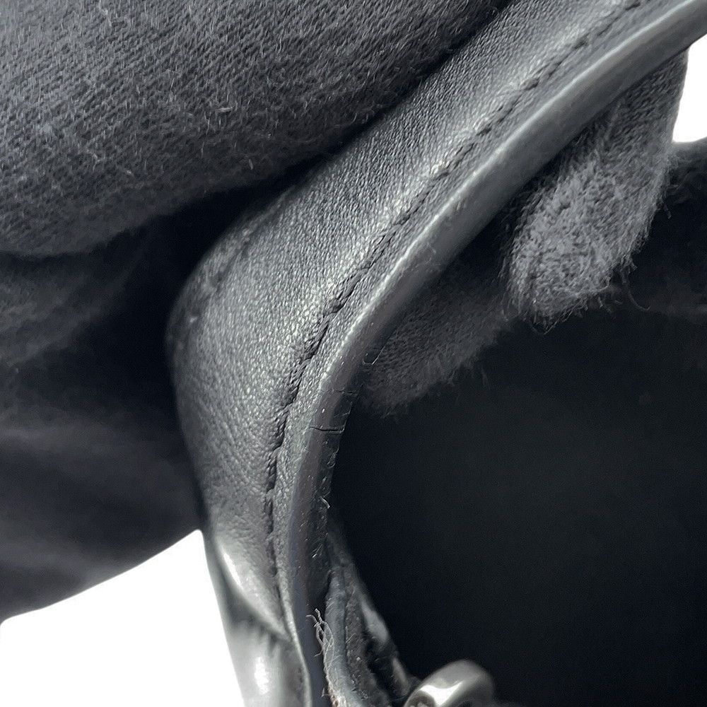 Louis Vuitton Shoulder Bag Monogram Idle GM Collection — view 6