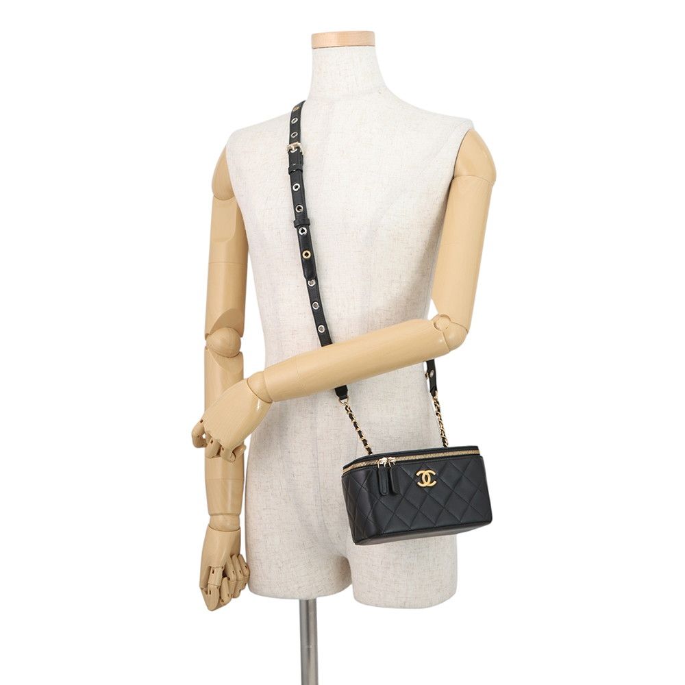 Chanel Chain Shoulder Bag Vanity Quilted CC Logo Lambskin Black — view 4