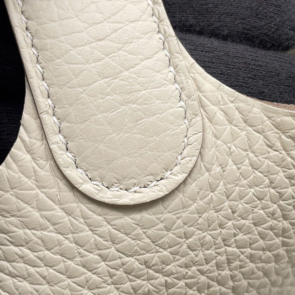 Hermes Handbag Picotin Lock PM Cles Silver Taurillon Clemence Tote — view 9